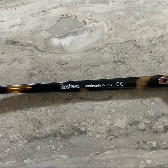 Illesteva Leonard Tortoise/Blue Mirror Sunglasses - Picture 4 of 5